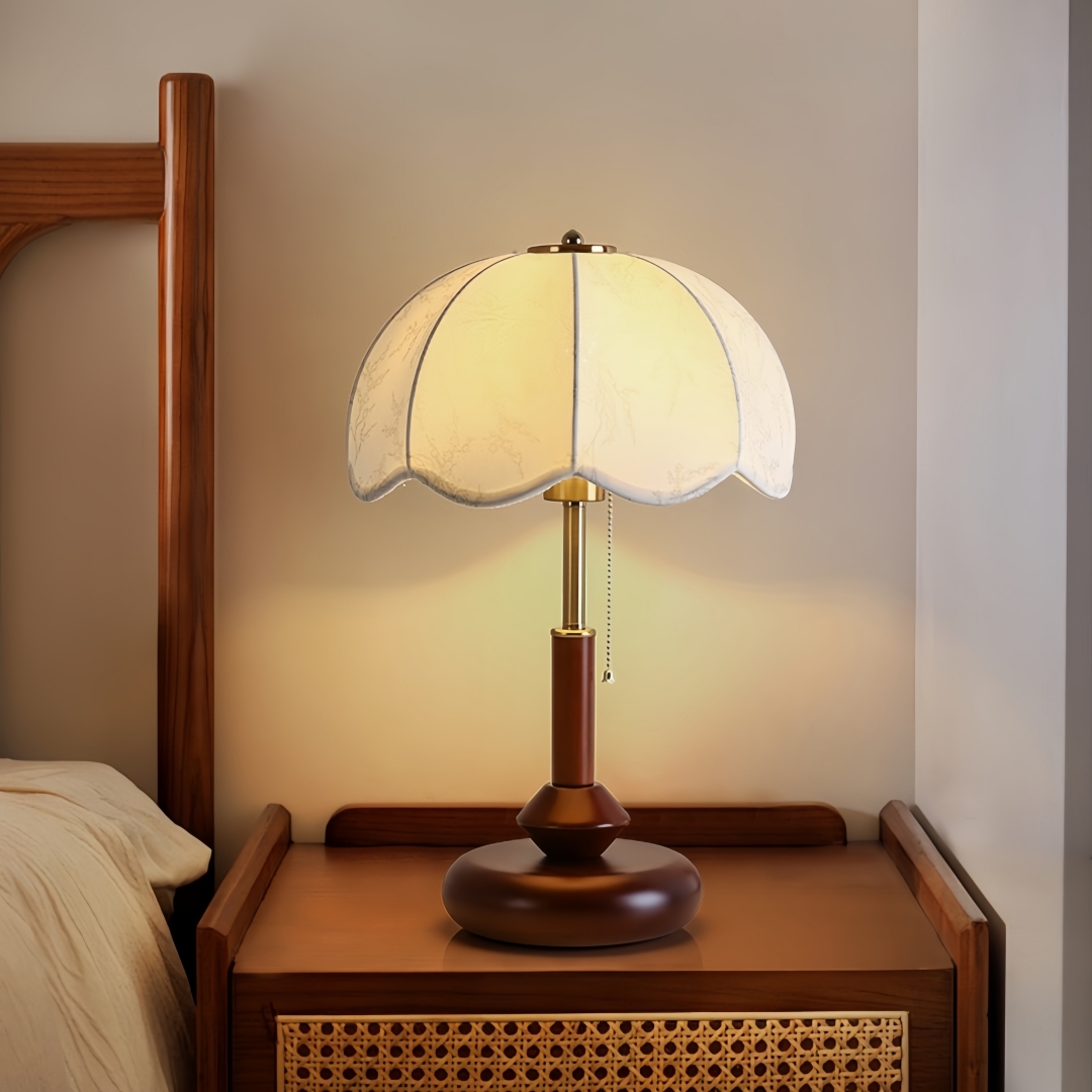 Home Decor Retro - Vintage Scalloped Dome Table Lamp for
